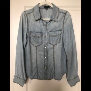 SUPER soft Chambray top. Worn only once!